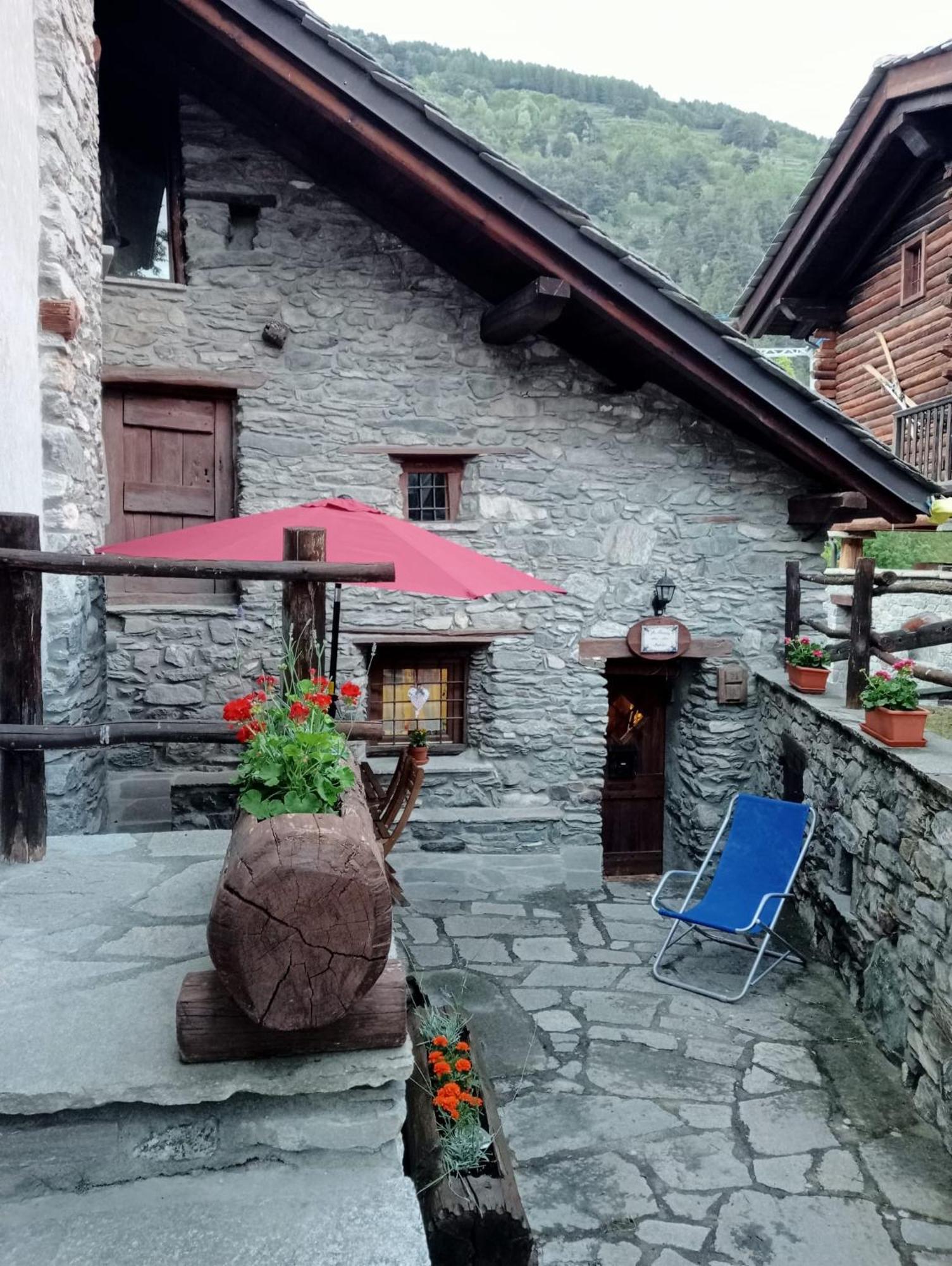 Home Sweet Home Antey-Saint-André المظهر الخارجي الصورة